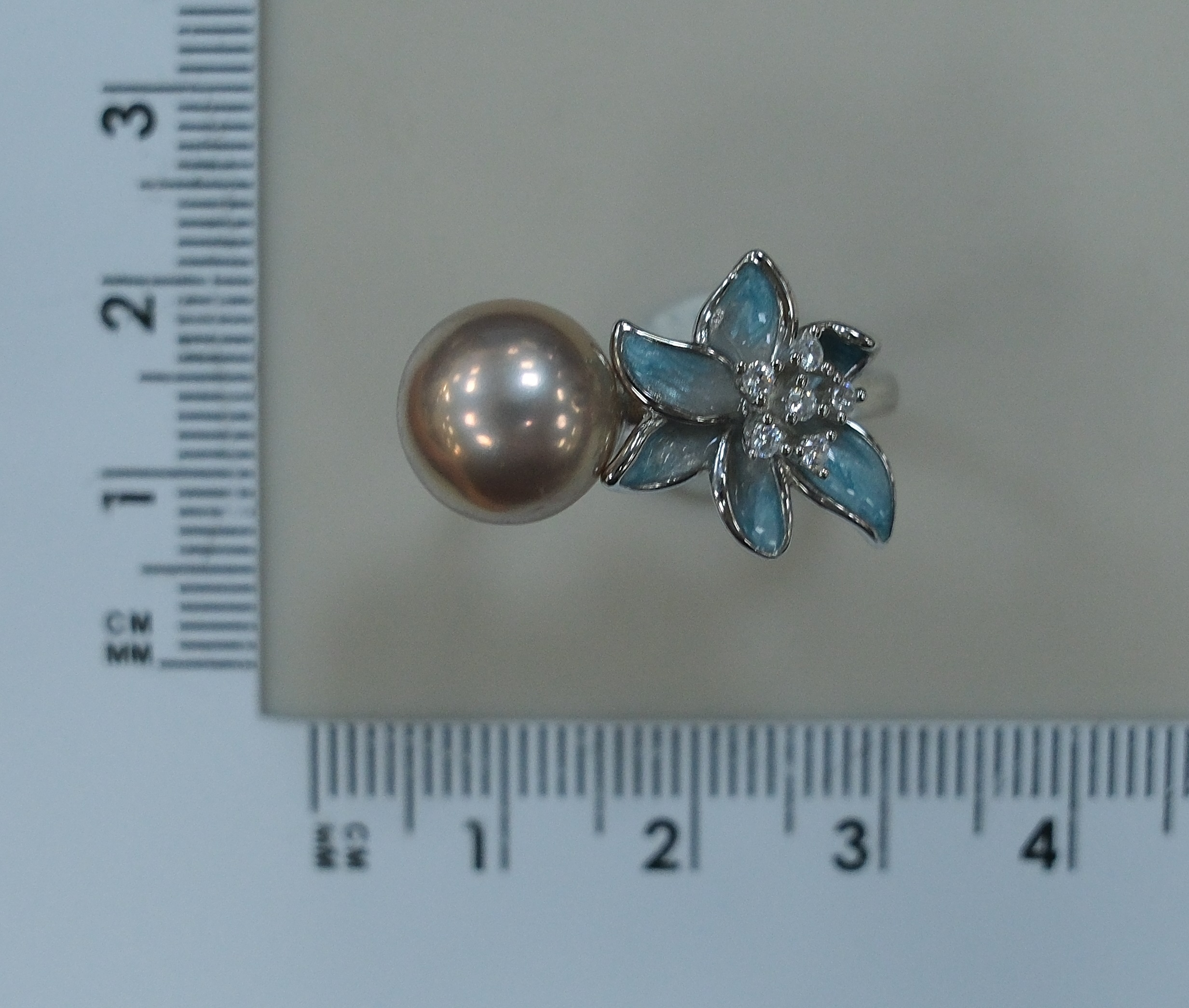 Серебряное кольцо с жемчугом Эдисон "Цветок"